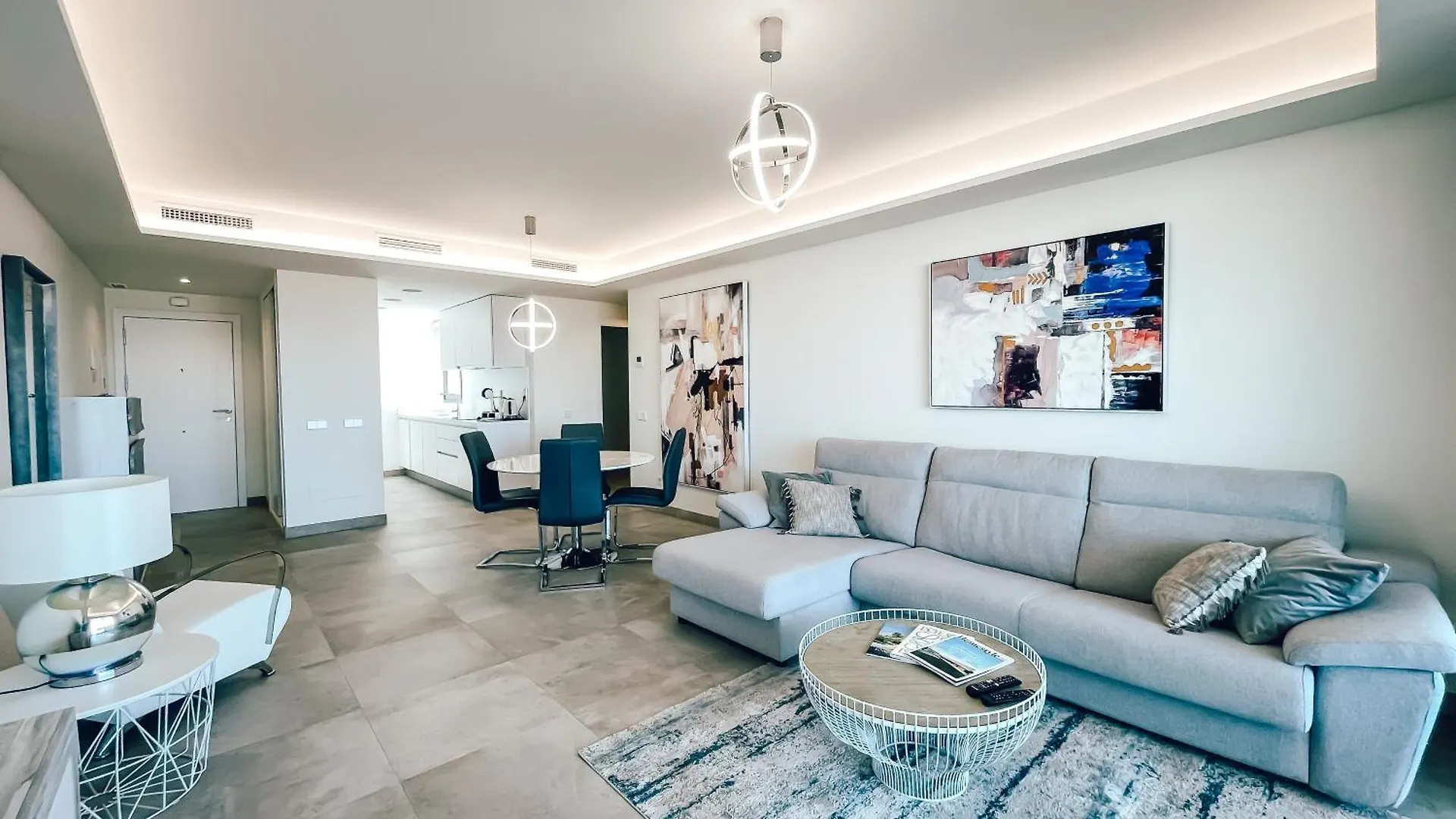Infinity Estepona Centro 0*,